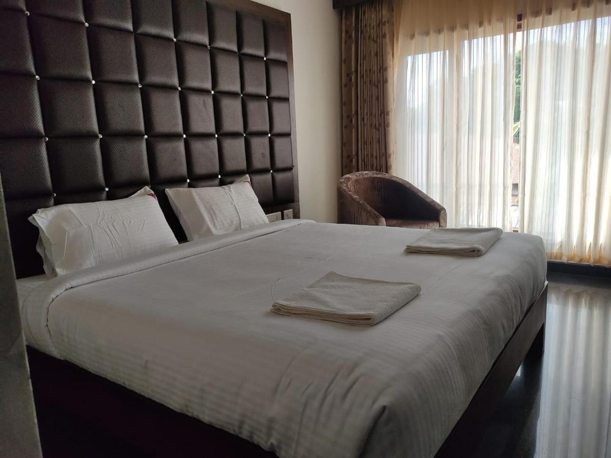 Hotel Vijayarani Tiruchirappalli Exterior photo